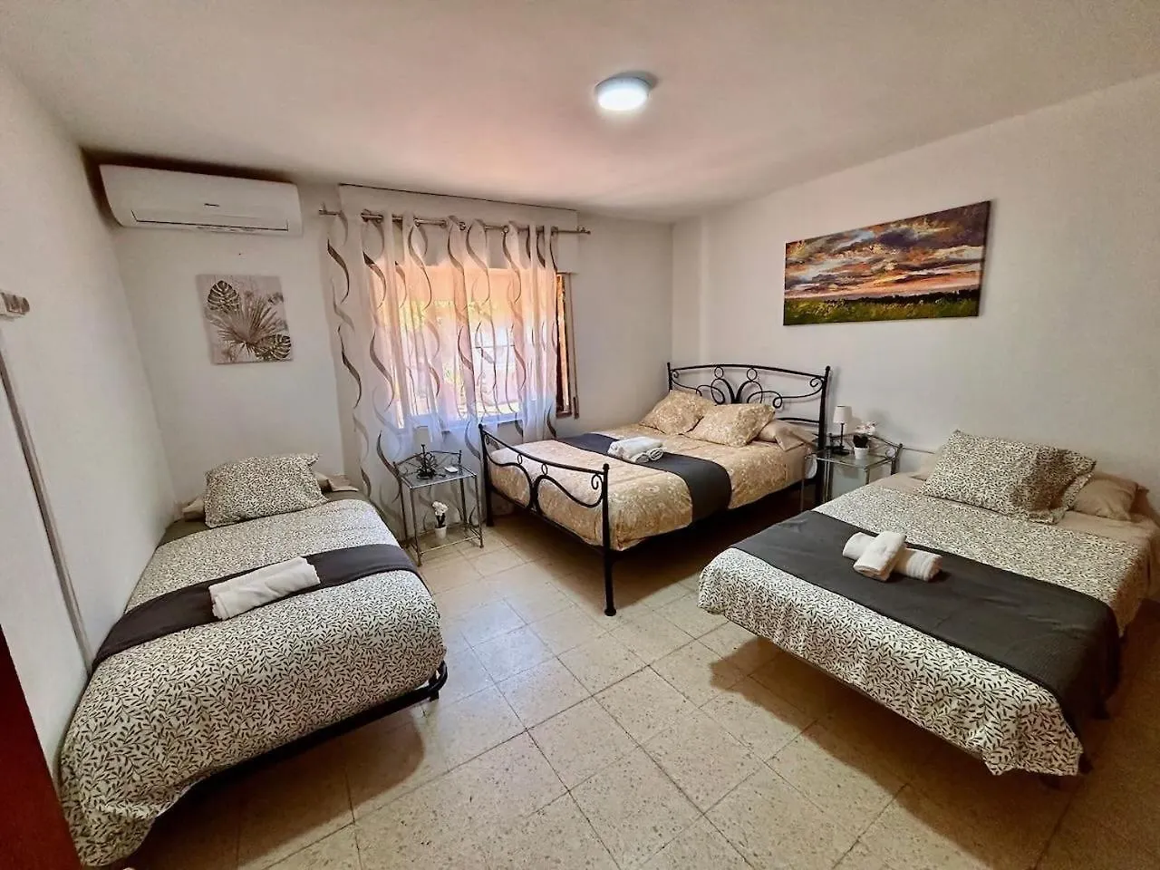 Casa Familiar Alhaurin De La Torre Con Jacuzziヴィラ 別荘